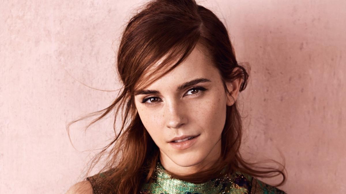 Emma Watson Up Close (1920x1080)