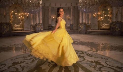 Emma Watson on the set of Beauty and the Beast 22